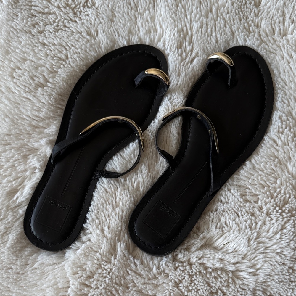Dolce Vita Elegant Black Sandals with Gold Accents